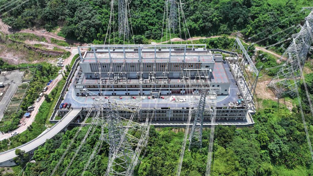 500kV substation expansion project equipment